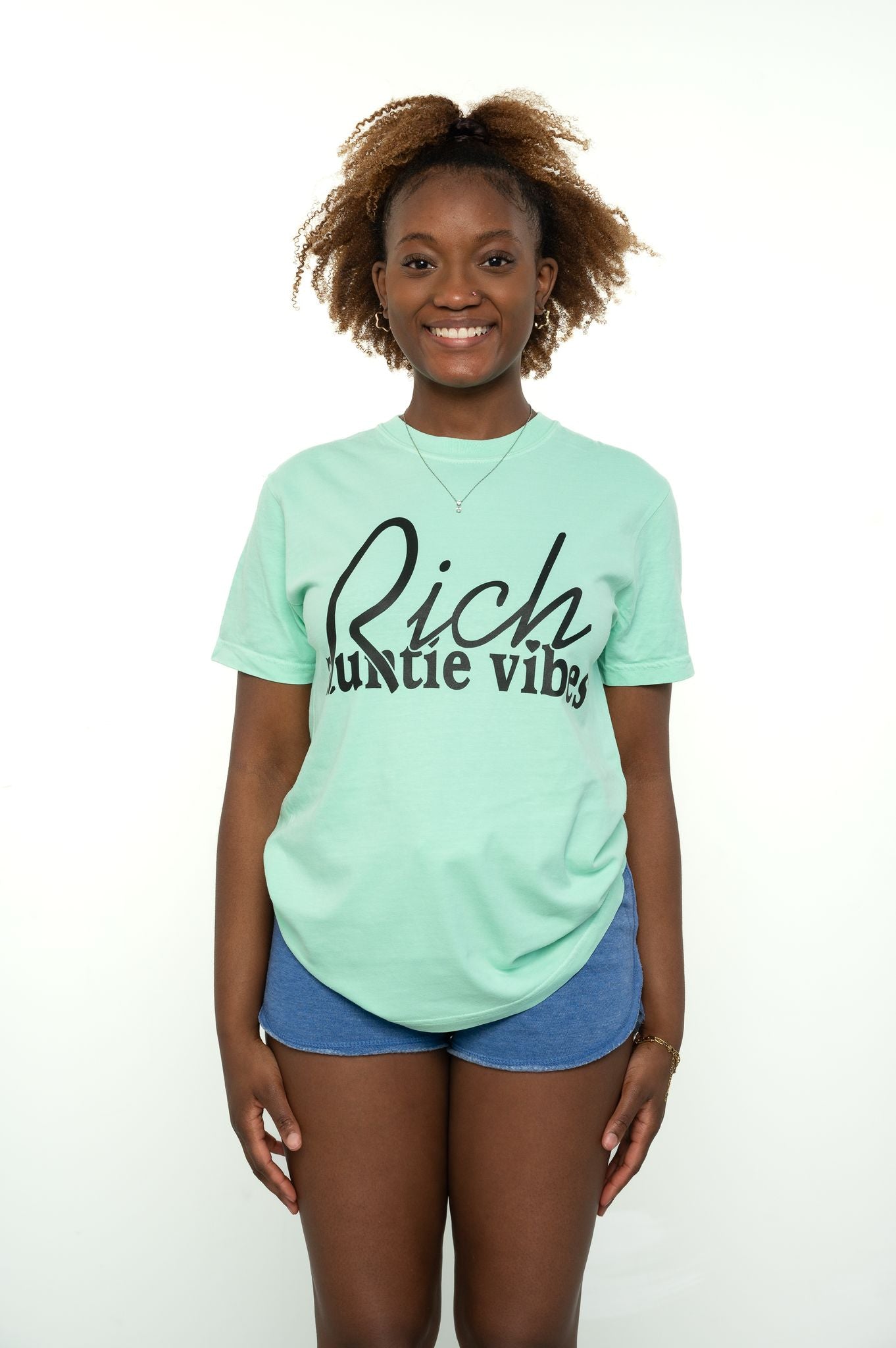RICH AUNTIE VIBES